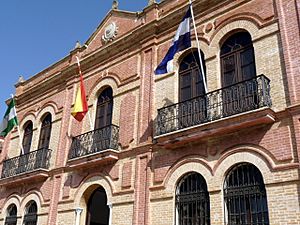 Archivo:Ayuntamiento de San Juan del Puerto