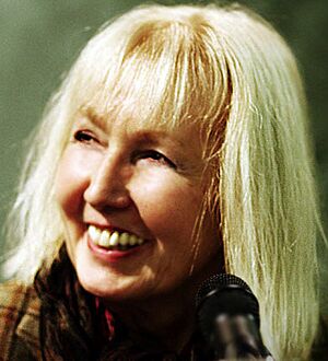 Archivo:Brigitte Kronauer (2013) cropped