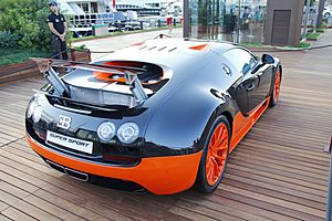 Archivo:Bugatti MG 3955