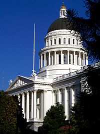 Archivo:CA Capitol3
