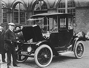 Archivo:EdisonElectricCar1913