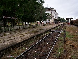 Archivo:Estación Monte Caseros, ferrocarril Urquiza.