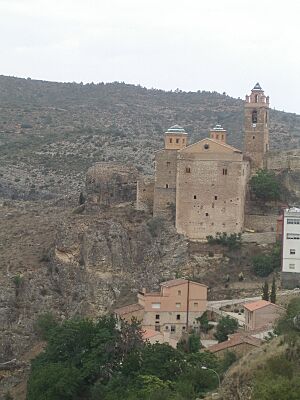 Archivo:Iglesia de Castielfabib 006
