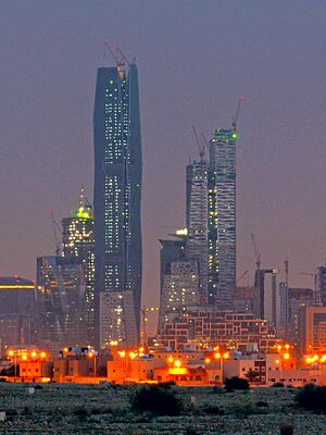Archivo:KAFD seen from North east side of Riyadh City (4to3)