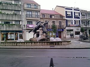 Archivo:Lalin.cabalos