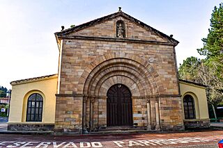 M-iglesia-de-torres-torrelavega-diciembre-2023-a.jpg