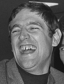 Norman Hunter.jpg