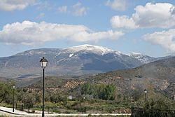 Archivo:Pico Almadén visto desde Arbuniel