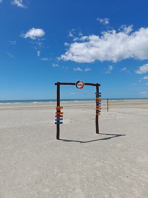 Archivo:Praia Luís Correia I