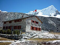 Archivo:Refugio Perú