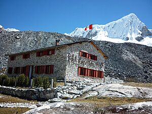 Archivo:Refugio Perú