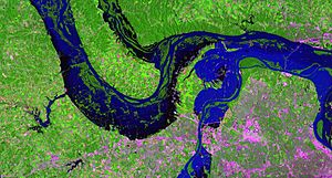 Archivo:Saint Louis satellite photo of Great Flood