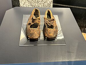 Archivo:Sidney Goodwin’s Shoes