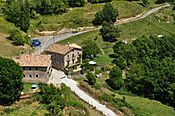La "Casa del Batlle", en el corazón de Sarroqueta, en los Pirineos