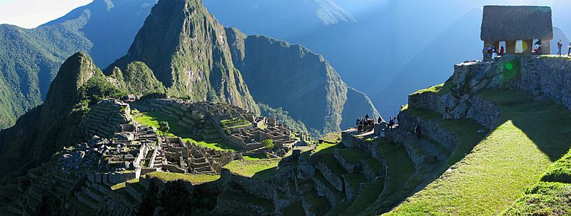 Archivo:Sunrise at Machu Picchu - June 2010 (16110650209)