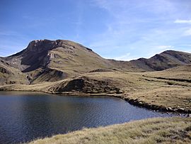 Tuc de Montoliu e Lac de Montoliu.jpg