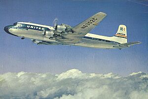 Archivo:UAL DC-7