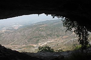 Archivo:Vista desde la Cova Alta