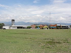 Archivo:Aeropuerto Santa Ana. Cartago, Valle, Colombia