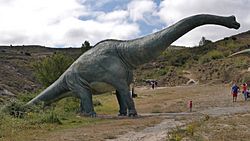 Brachiosaurus model at Valdecevillo Enciso.jpg