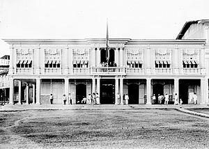 Archivo:Casa Municipal, Vinces 1909