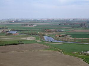Archivo:Diksmuide - Polders - IJzer