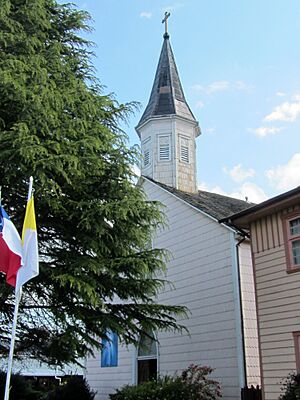 Archivo:Frutillar -iglesia Inmaculada Concepcion exterior 02