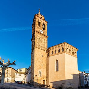 Archivo:Iglesia de San Andrés Apóstol, Mara, Zaragoza, España, 2018-04-05, DD 01
