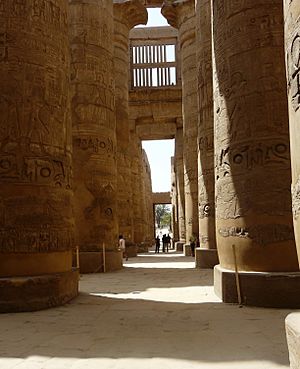 Archivo:Karnak-Hypostyle7