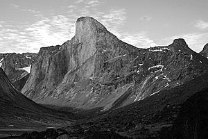 Archivo:Mount Thor