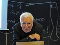 Archivo:Murray Gell-Mann at Lection