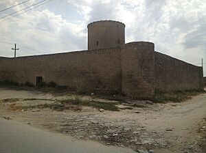 Archivo:Nardaran Fortress
