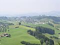 Obersicht aus der Ferne auf Menzingen