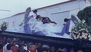 Archivo:Señor Sepultado Parroquia San Cristóbal Verapaz
