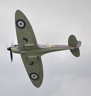 Archivo:Spitfire mk2a p7350 arp