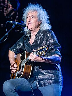 TaylorHawkTributeWemb030922 (208 copped).jpg