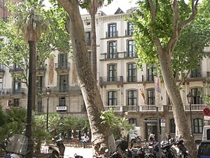 Archivo:090511-Barcino-Merce-Barri 004