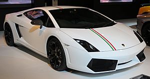 Archivo:2012 Lamborghini Gallardo (L140) LP 550-2 Tricolore coupe (2012-10-26) 01