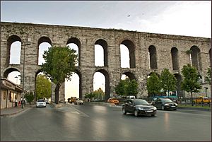 Archivo:Bozdoģan Kemeri - panoramio