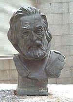 Archivo:Busto de Hernán Cortés (Madrid) 01