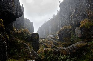 Archivo:Ciudad de piedra