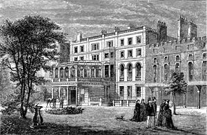 Archivo:Clarence House 1874 The Graphic