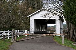 Crawfordsville OR - covered bridge.jpg