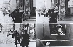 Archivo:East German Guard - Flickr - The Central Intelligence Agency (cropped)