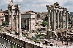 Archivo:Forum Romanum April 05