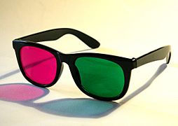 Green-Magenta-Glasses