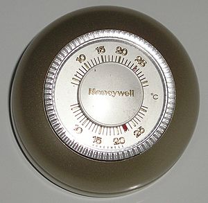 Archivo:Honeywell thermostat