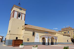 Archivo:Iglesia de San Bartolomé Apóstol, San Bartolomé de las Abiertas 01