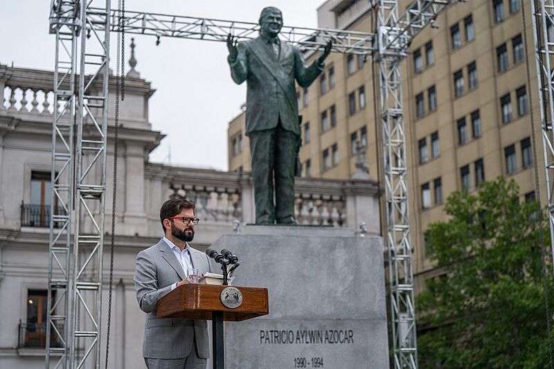 Inauguración estatua de Patricio Aylwin