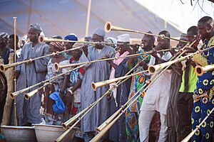 Archivo:Kankangui instrument de musique de l'aire cuturelle Baatonu. 03